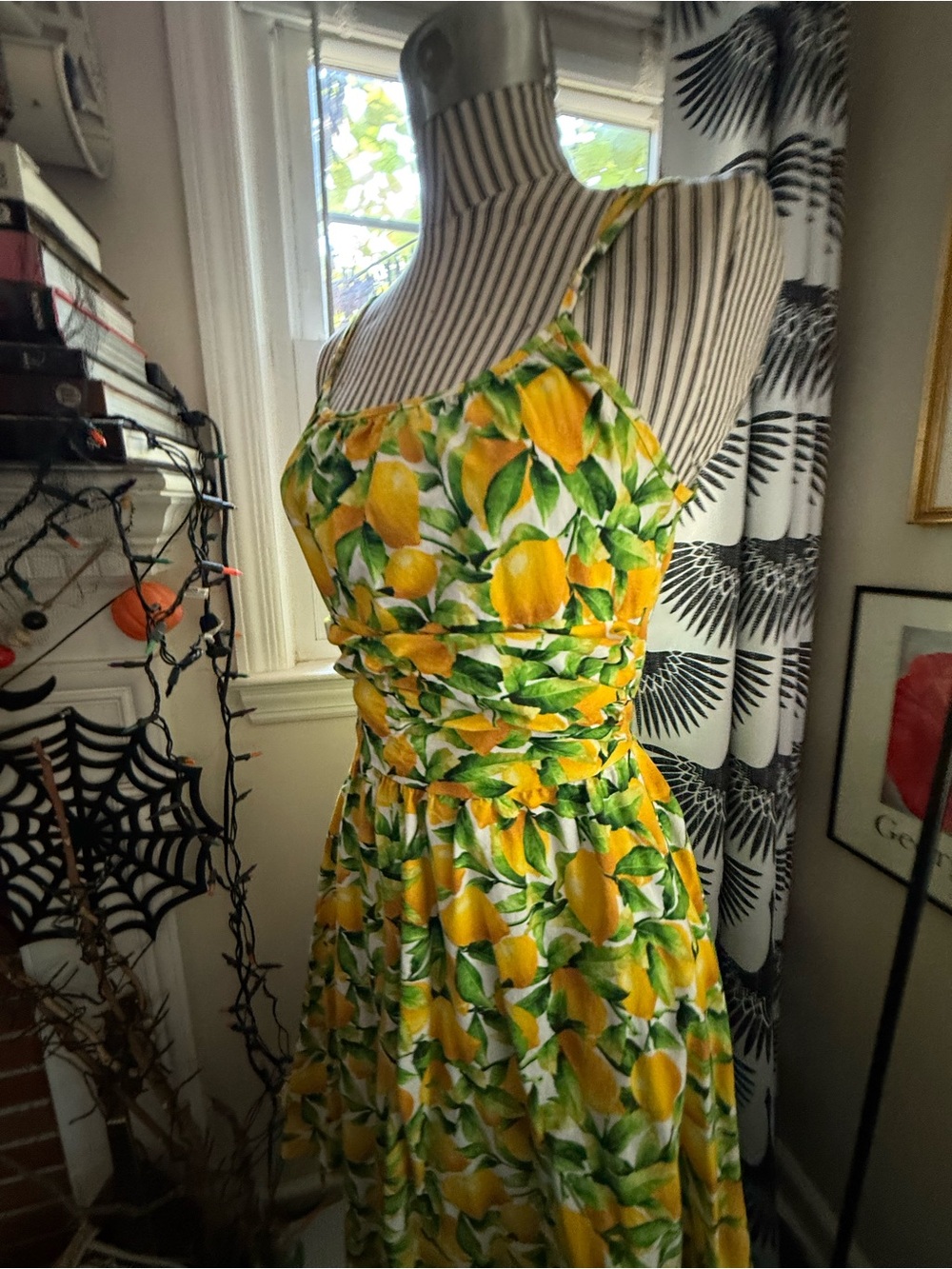 Retrolicious Yellow Lemon-Print Midi Bombshell Sundress